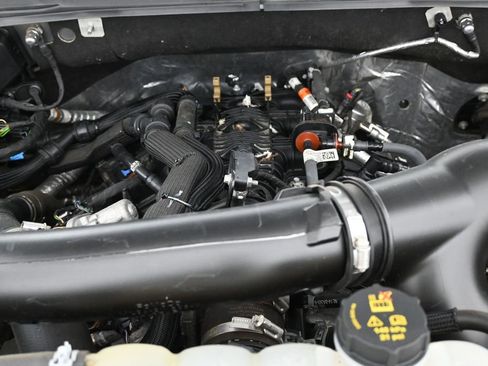 Used 2024 Ford Expedition XLT AWD/4WD image 43