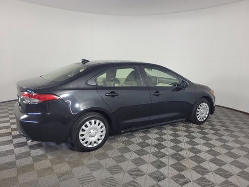 Used 2021 Toyota Corolla LE FWD image 10