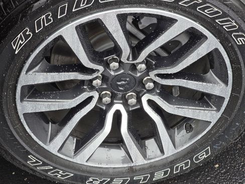 Used 2025 RAM 1500 Limited image 3