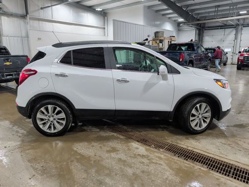 Used 2019 Buick Encore Preferred image 2
