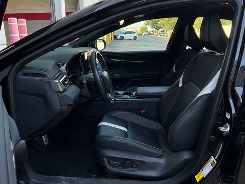 Used 2026 Toyota Camry SE w/ Convenience Package FWD image 8
