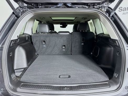 Used 2023 Jeep Grand Cherokee Limited w/ Trailer Tow Prep Group (B) image 28