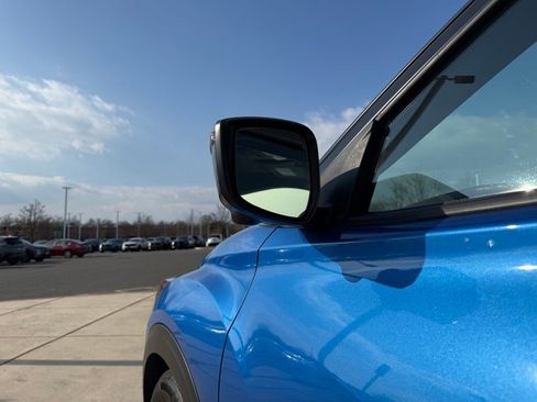 Used 2024 Nissan Kicks SR image 12