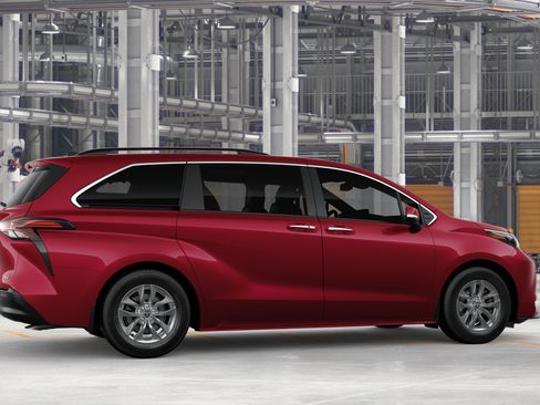 New 2026 Toyota Sienna XLE FWD image 13