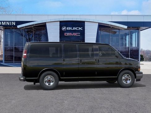 New 2025 GMC Savana 2500 LT w/ LT Preferred Equipment Group image 5