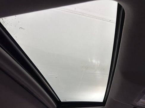 Used 2018 Toyota Highlander XLE image 31