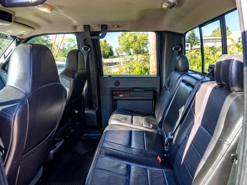 Used 2009 Ford F250 Lariat image 23