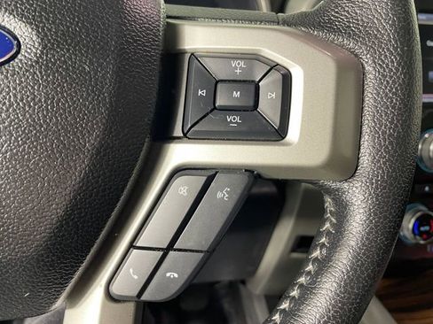 Used 2015 Ford F150 Lariat w/ Equipment Group 502A Luxury AWD/4WD image 10