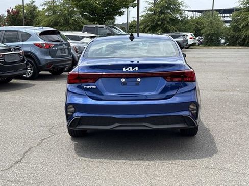 Used 2024 Kia Forte LXS w/ LXS Technology Package FWD image 3