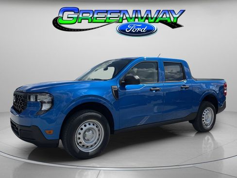 Used 2025 Ford Maverick XL w/ 4K Tow Package image 1