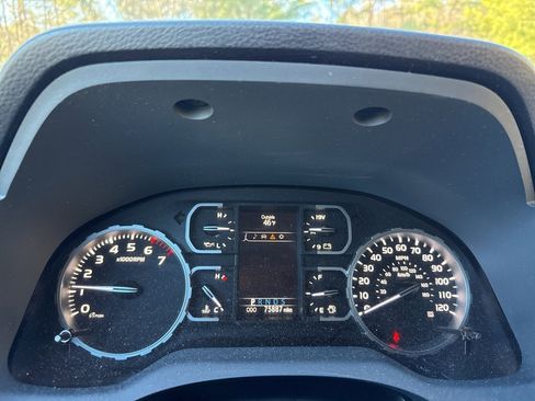 Used 2021 Toyota Tundra SR5 w/ SR5 Leather Package image 13