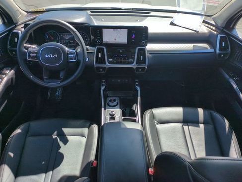 Certified 2023 Kia Sorento EX AWD/4WD image 28