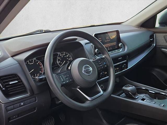 Used 2021 Nissan Rogue SV FWD image 9