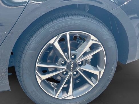 Used 2024 Kia Forte LXS FWD image 26