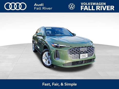 Certified 2025 Audi Q5 Premium image 1