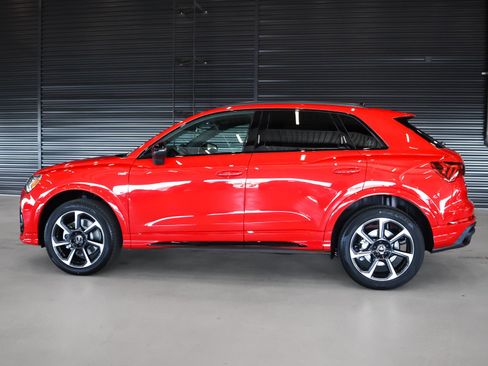 New 2025 Audi Q3 2.0T Premium Plus image 14