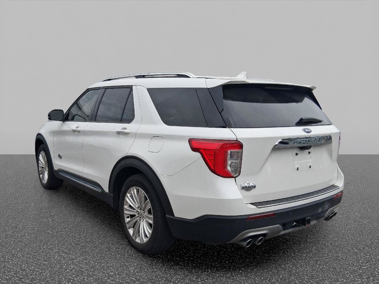 Used 2024 Ford Explorer King Ranch w/ Technology Package RWD image 7