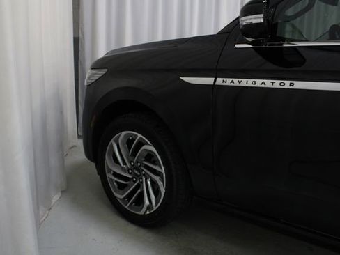 New 2026 Lincoln Navigator Reserve AWD/4WD image 61