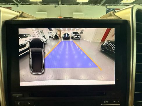 Used 2018 Porsche Cayenne Platinum Edition w/ Premium Package Plus image 30