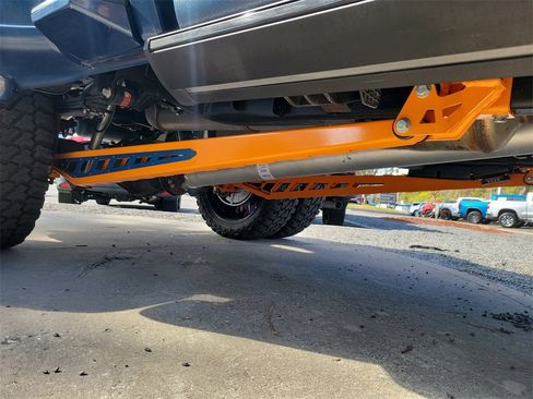 Used 2025 GMC Sierra 3500 Denali Ultimate image 16