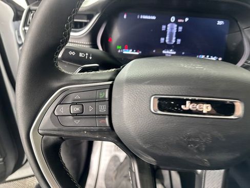 New 2025 Jeep Grand Cherokee Altitude image 27