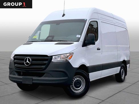 Used 2025 Mercedes-Benz Sprinter 2500 image 1