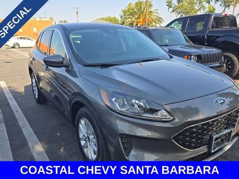 Used 2021 Ford Escape SE FWD image 1