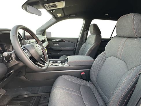 New 2026 Honda Pilot Sport image 10