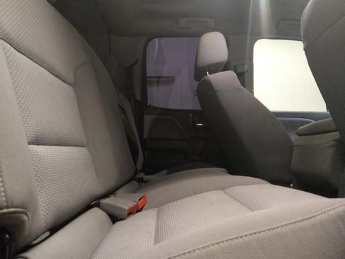 Used 2018 Chevrolet Silverado 1500 Custom w/ Trailering Package RWD image 19