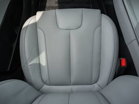 Used 2022 Hyundai Palisade SEL w/ 8P Bench Seat Package AWD/4WD image 31