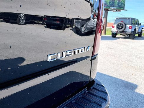 Used 2022 Chevrolet Silverado 1500 Custom Trail Boss AWD/4WD image 9