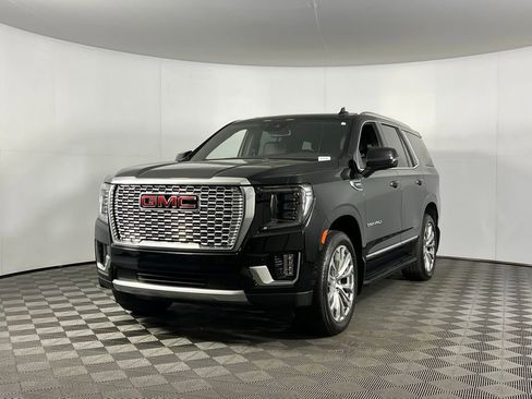 Used 2024 GMC Yukon Denali image 3