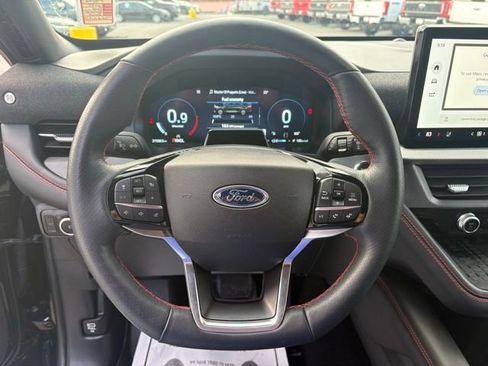 Used 2025 Ford Explorer ST-Line w/ Premium Package image 16