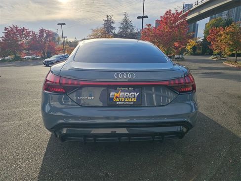 Used 2022 Audi e-tron GT Premium Plus image 7