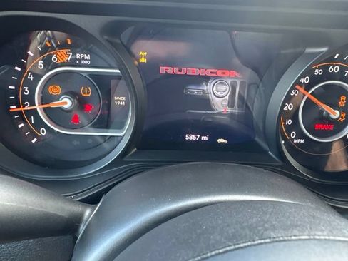 Used 2024 Jeep Wrangler Rubicon w/ Technology Group AWD/4WD image 6
