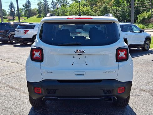 Certified 2022 Jeep Renegade Limited AWD/4WD image 5