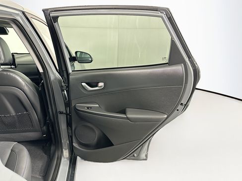 Used 2023 Hyundai Kona Limited image 31