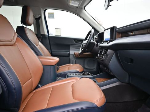 Used 2024 Ford Maverick Lariat image 11