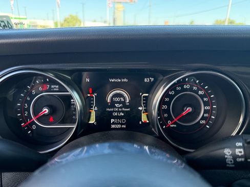 Used 2021 Jeep Wrangler Unlimited Rubicon w/ Trailer Tow Package AWD/4WD image 20