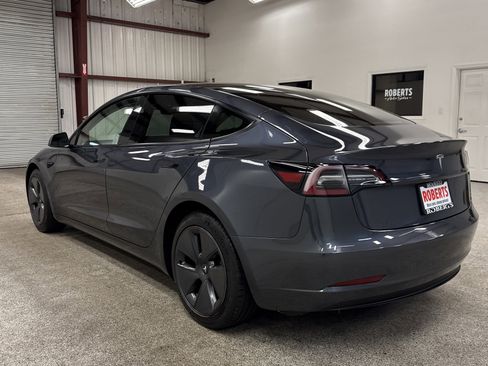 Used 2023 Tesla Model 3 Standard Range image 13