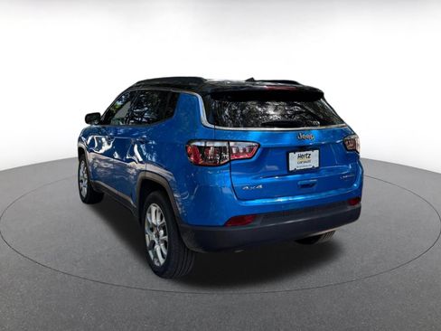 Used 2025 Jeep Compass Limited AWD/4WD image 5