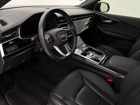 Used 2019 Audi Q8 Premium w/ Convenience Package image 16