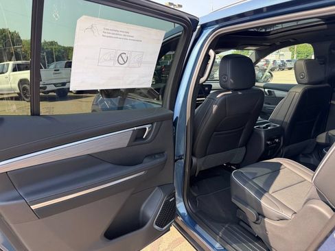 New 2026 Buick Enclave Preferred w/ Power Package AWD/4WD image 16