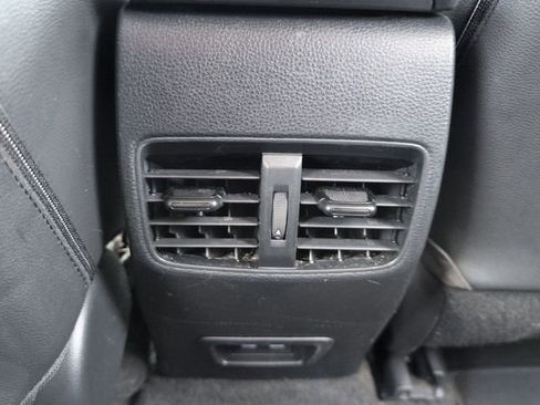 Used 2023 Toyota Corolla Cross XLE w/ Convenience Package FWD image 21