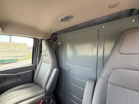 New 2025 Chevrolet Express 2500 w/ Driver Convenience Package image 27