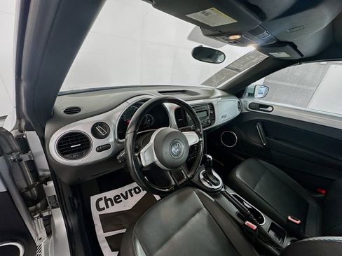 Used 2013 Volkswagen Beetle 2.5 FWD image 9