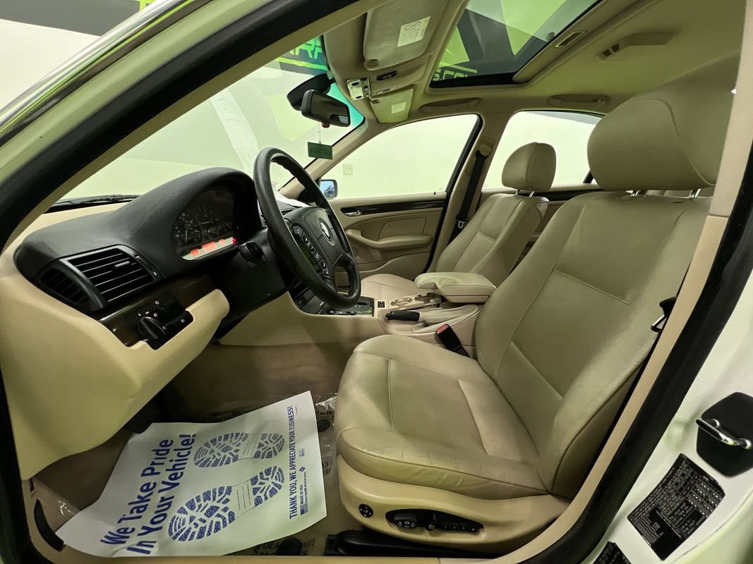 Used 2000 BMW 328i Sedan RWD image 16