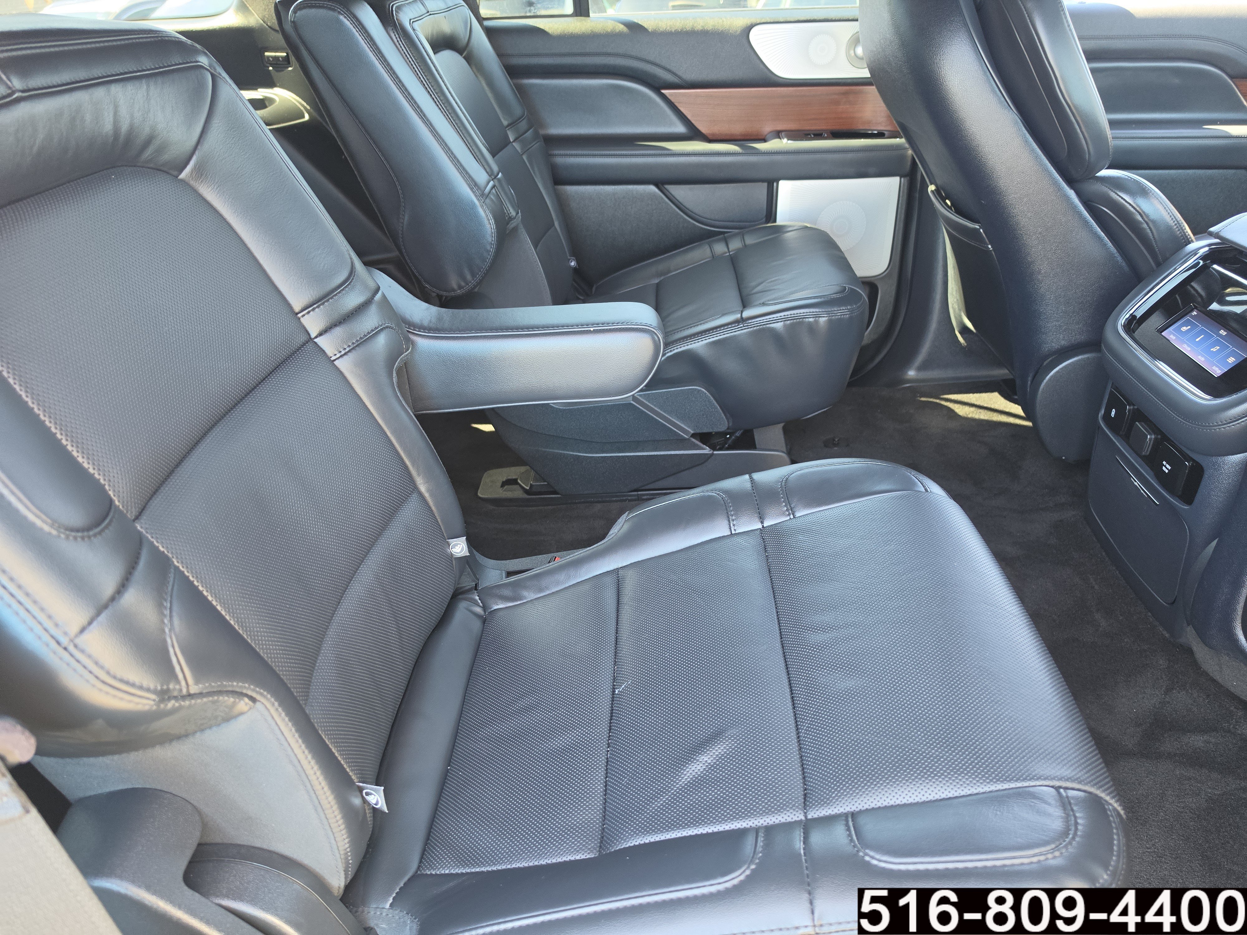 Used 2023 Lincoln Navigator Reserve AWD/4WD image 30