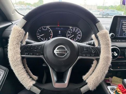 Used 2023 Nissan Sentra SV FWD image 7