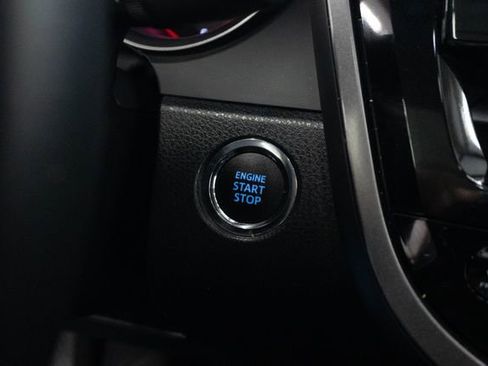 Used 2022 Toyota Camry XSE w/ Navigation Package FWD image 18